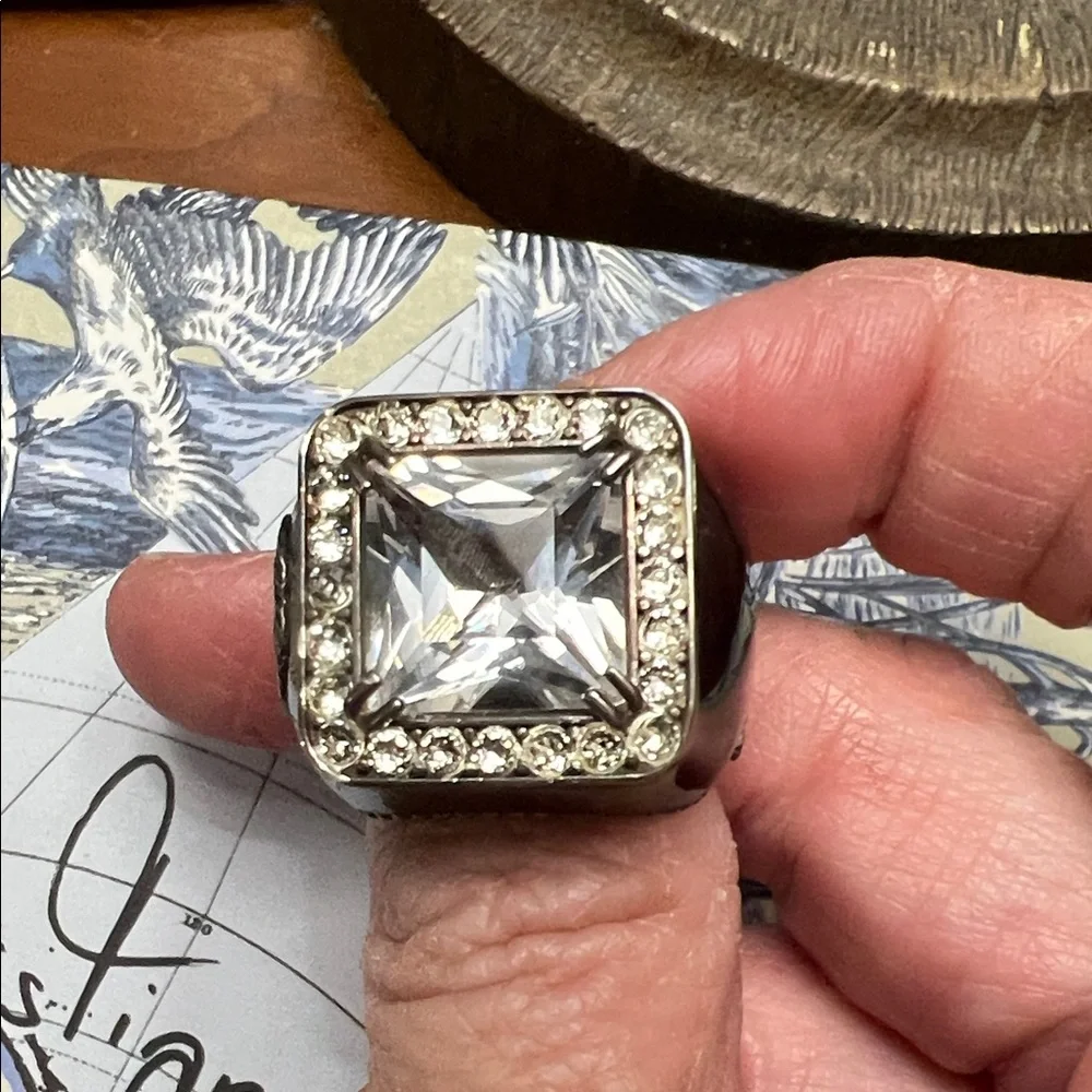 Gucci Silver Ring with Quilted Green Pouch size 16 Men’s Ring - Picture 13 of 16